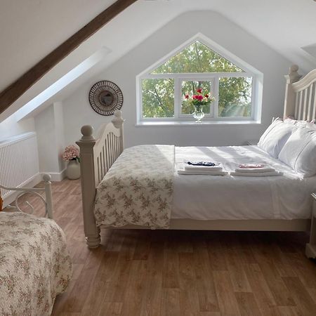 Pippin Lodge Llanwrda Eksteriør billede