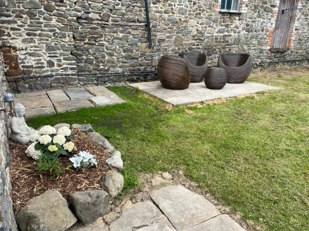 Pippin Lodge Llanwrda Eksteriør billede